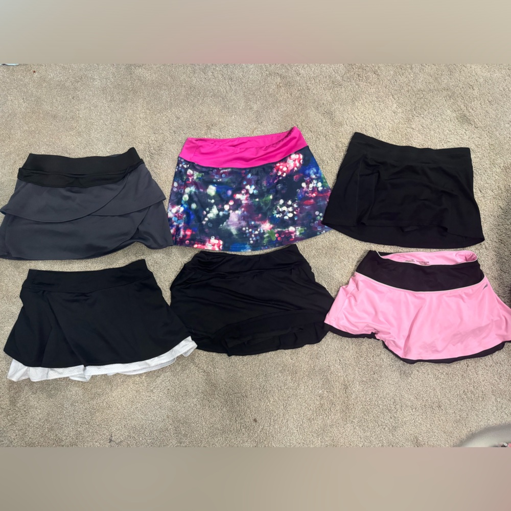 6 pickleball/tennis skirts $50 Size M